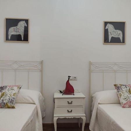 Byhouse Atico Calvo Sotelo A Sarria Exterior photo